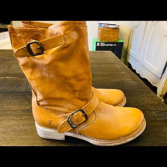 Frye Shoes - Frye Veronica Slouch in Tan Women’s 8